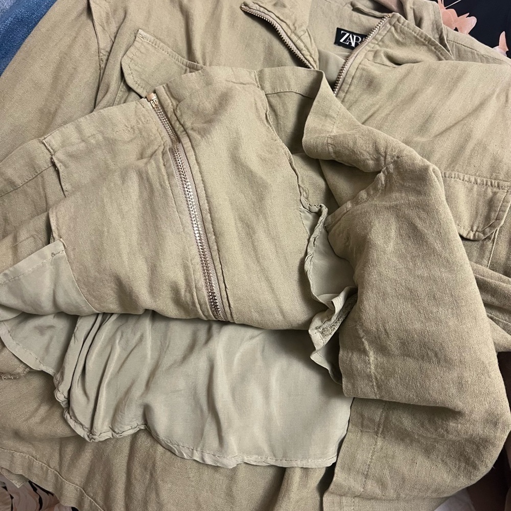 Zara linen blend  lightweight jacket with front zipper and pockets - Picture 2 of 5
